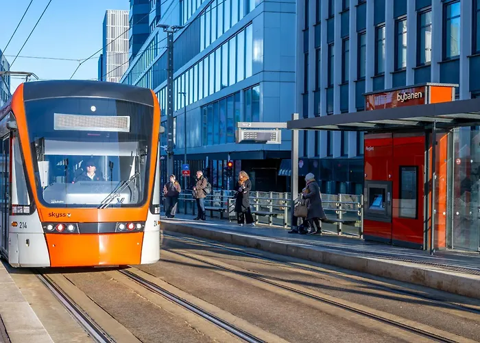 Roomsly - Cozy Hilltop Hideout In 베르겐